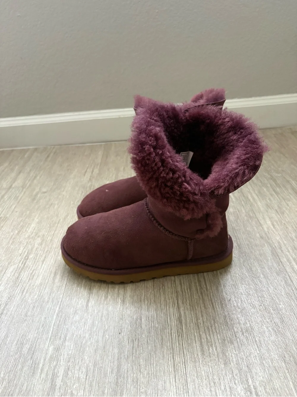 UGG Short Shearling Boots in Plum